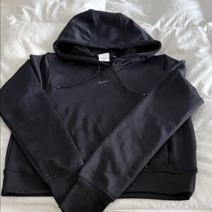 Nike women’s Black Pullover Hoodie